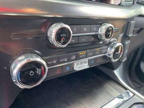 Used 2022 Ford F150 Lariat w/ FX4 Off-Road Package image 14