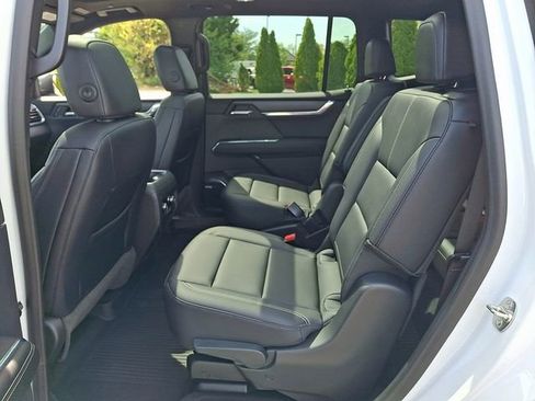 Used 2024 GMC Acadia Elevation w/ LPO, Floor Liner Package image 10