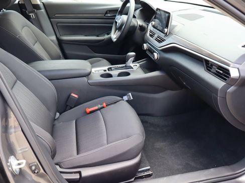 Used 2026 Nissan Altima 2.5 SV AWD/4WD image 16