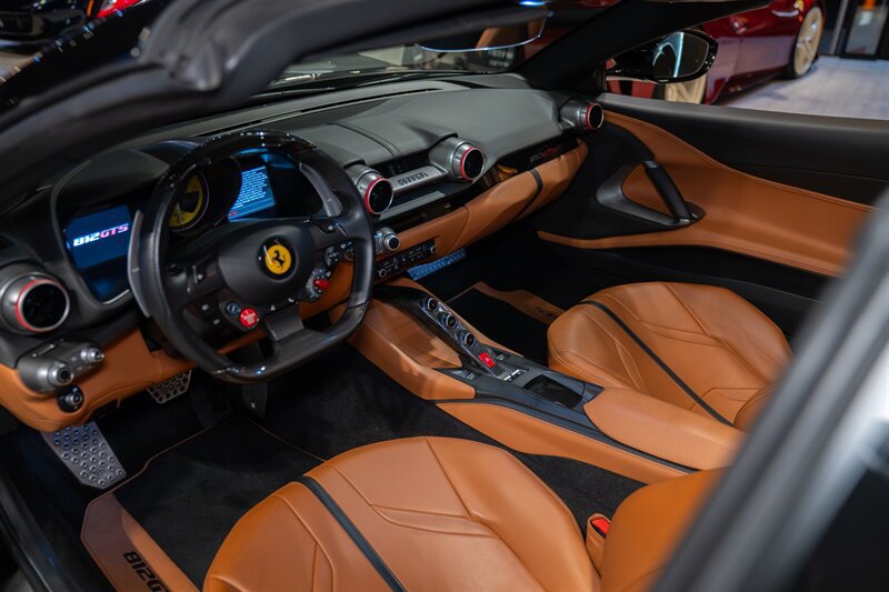 Used 2021 Ferrari 812 GTS RWD image 19