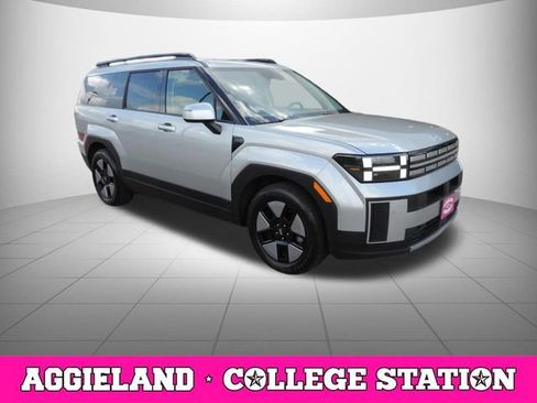 Used 2024 Hyundai Santa Fe SEL image 3