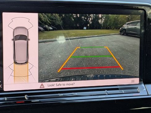 New 2026 Volkswagen Atlas SE image 24