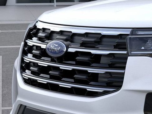 New 2026 Ford Explorer Active w/ Active Comfort Package image 17