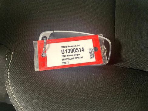 Used 2023 Nissan Rogue S AWD/4WD image 31