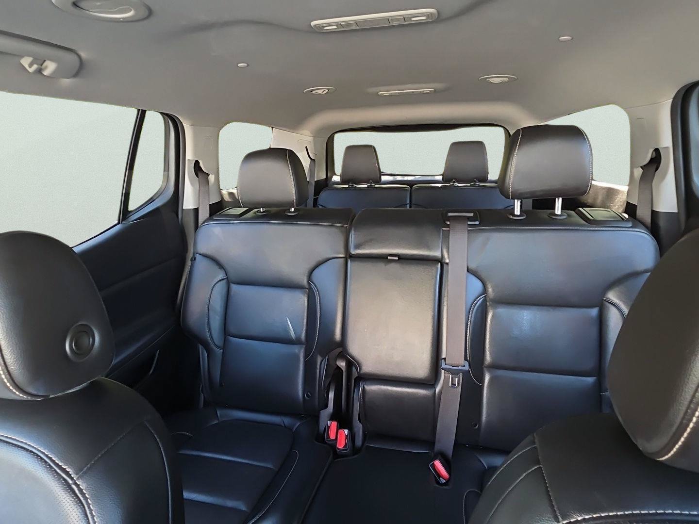 Used 2023 GMC Acadia SLT FWD image 7