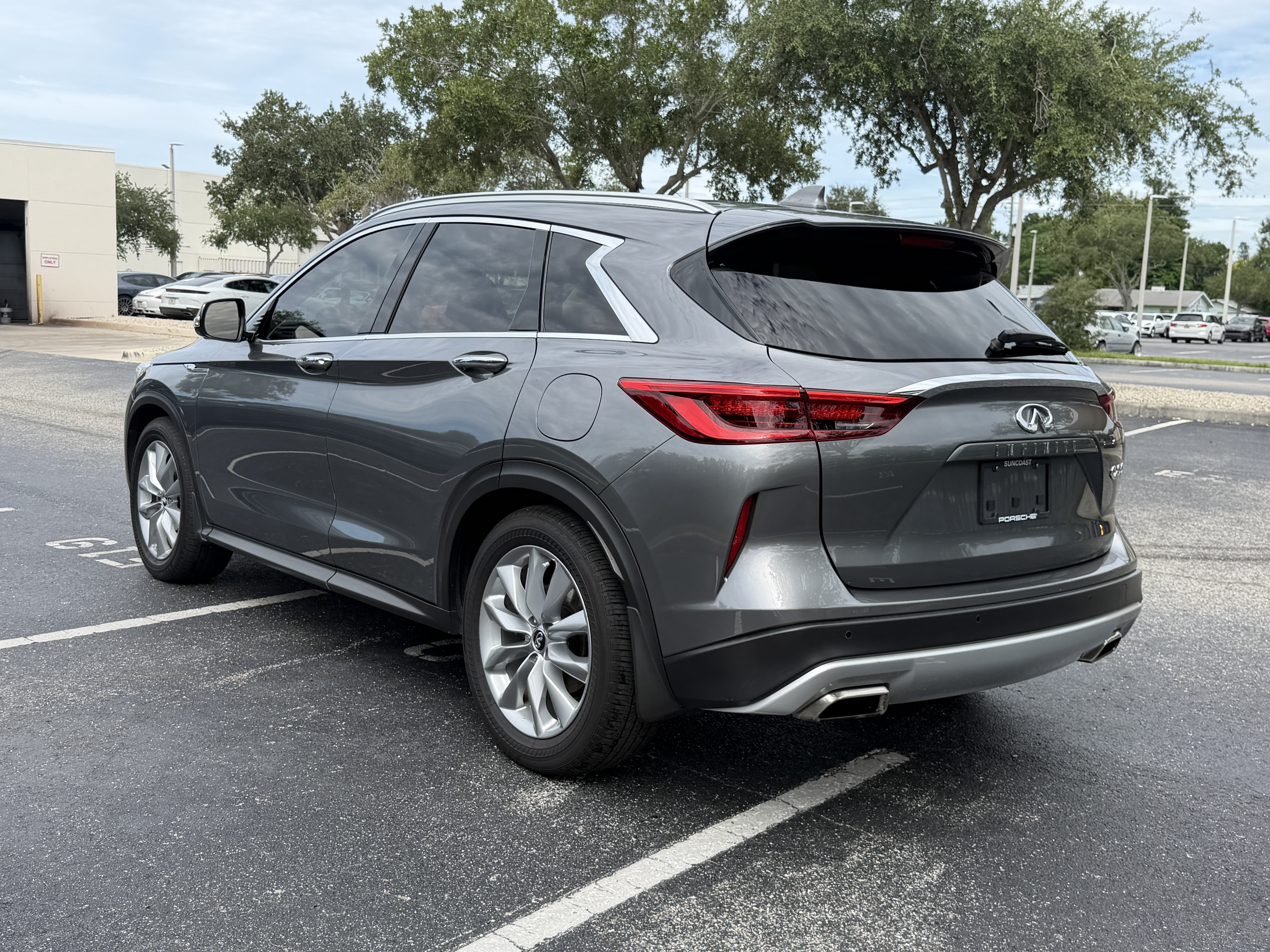 Used 2019 INFINITI QX50 Essential w/ Premium Heat Package FWD image 3