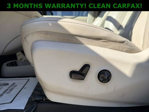 Used 2021 Chrysler Voyager Lxi image 13