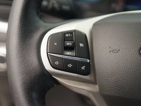 Used 2022 Ford Explorer XLT RWD image 24