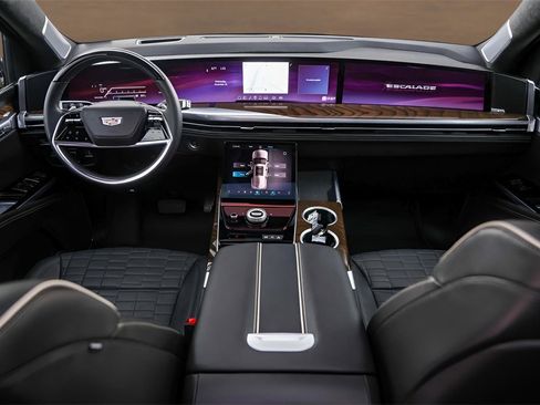 Certified 2025 Cadillac Escalade Sport Platinum w/ LPO, ONYX Package image 28