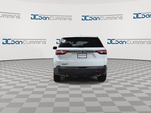 Used 2021 Chevrolet Traverse LS w/ LPO, Blackout Package FWD image 7