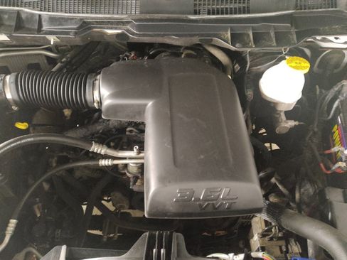 Used 2018 RAM 1500 Express AWD/4WD image 30