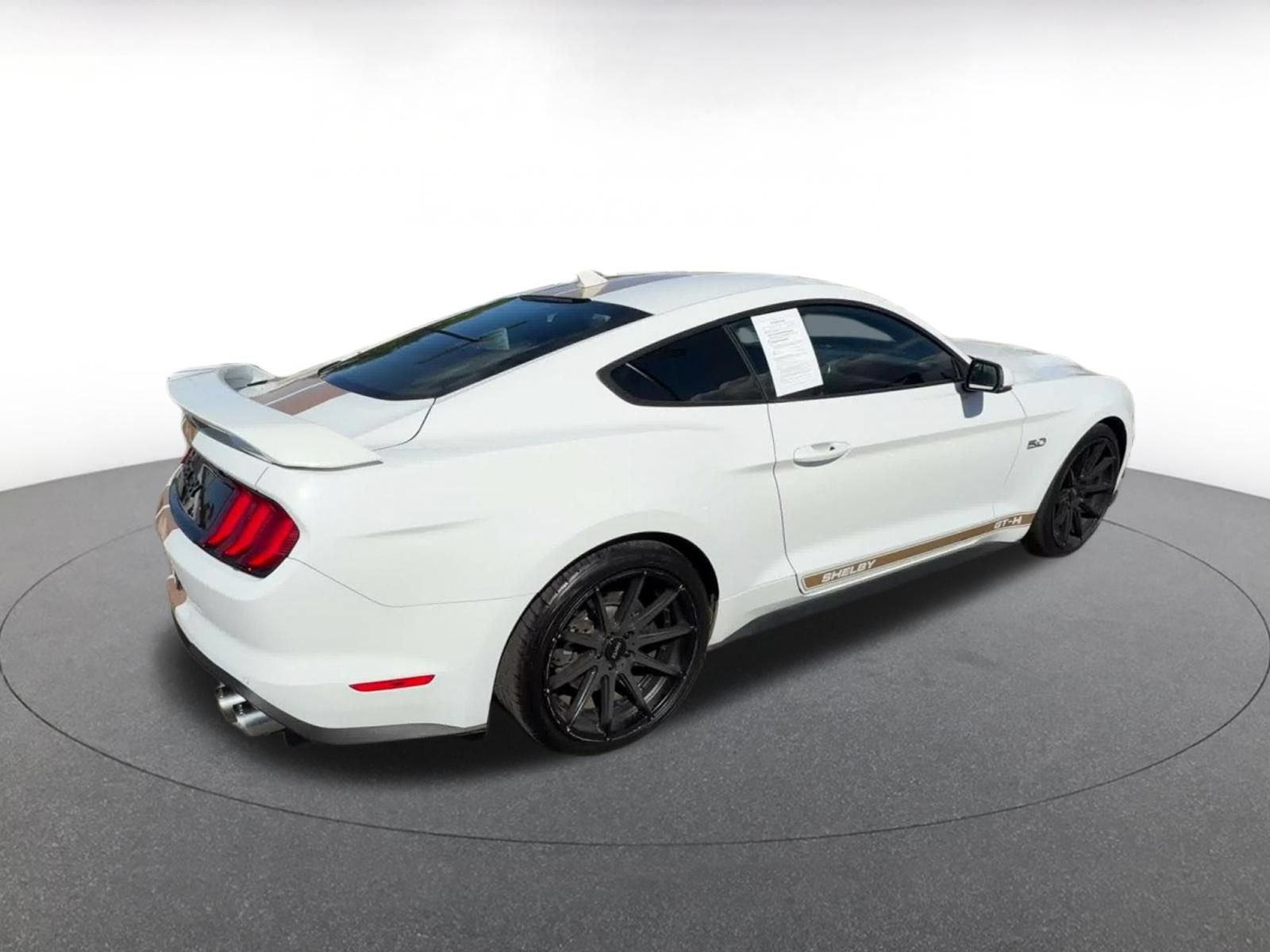 Used 2022 Ford Mustang GT Premium w/ GT Performance Package RWD image 14