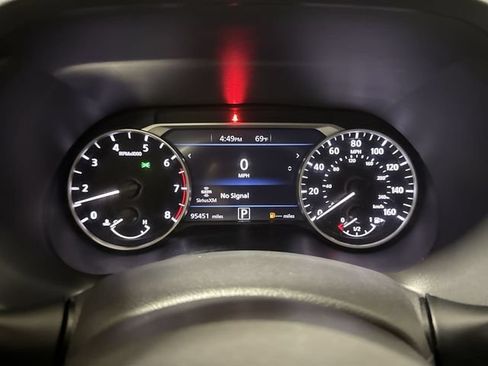 Used 2021 Nissan Sentra SV FWD image 12