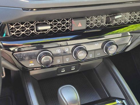 Used 2024 Honda Accord Sport image 29