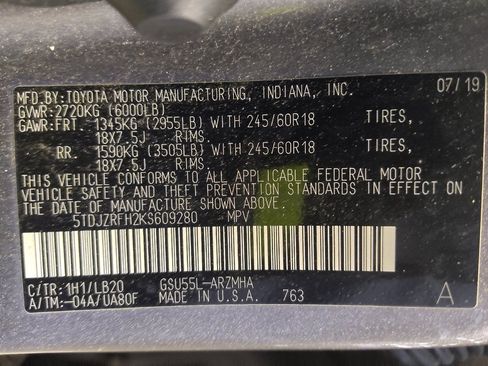 Used 2019 Toyota Highlander XLE AWD/4WD image 33