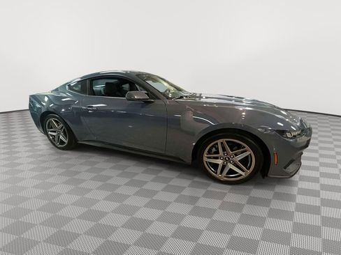 Used 2024 Ford Mustang Coupe RWD image 2