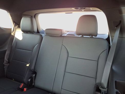 Used 2026 Chevrolet Traverse LT w/ Driver Confidence Package FWD image 13