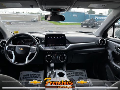 Used 2023 Chevrolet Blazer LT w/ Convenience Package AWD/4WD image 9