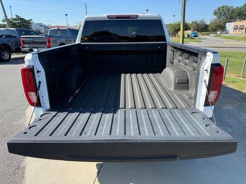 Used 2023 GMC Sierra 1500 Elevation AWD/4WD image 7
