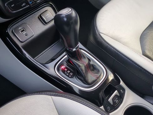 Used 2019 Jeep Compass Limited w/ Mopar Graphics Package image 33