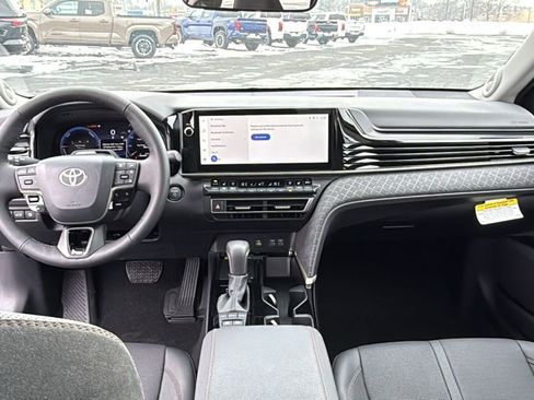 New 2026 Toyota Camry XLE image 32