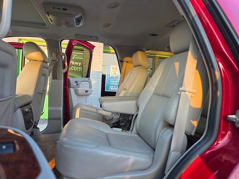 Used 2013 Chevrolet Tahoe LT w/ Texas Edition image 23