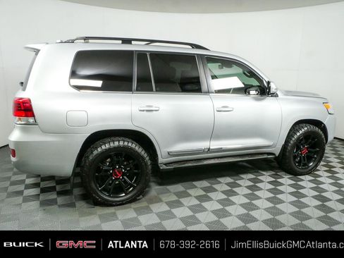 Used 2017 Toyota Land Cruiser AWD/4WD image 2