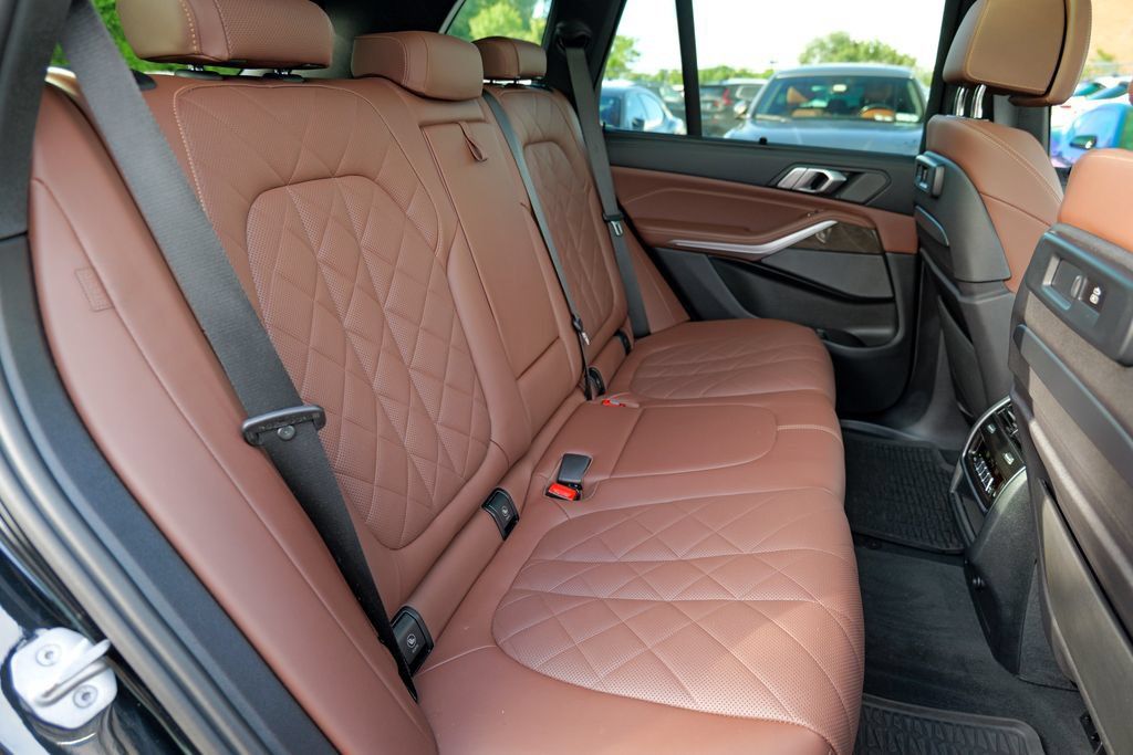 Used 2023 BMW X5 M50i w/ Executive Package AWD/4WD image 33