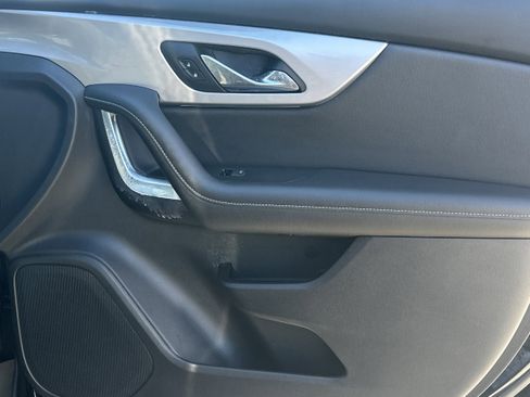 Used 2025 Chevrolet Blazer LT image 14