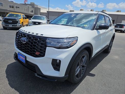 New 2026 Ford Explorer ST AWD/4WD image 4