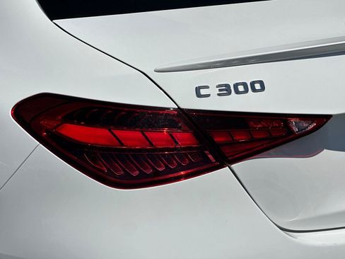 Used 2025 Mercedes-Benz C 300 Sedan image 26