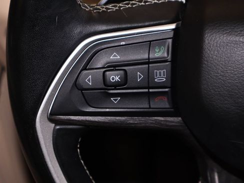 Used 2021 Jeep Grand Cherokee L Limited AWD/4WD image 28