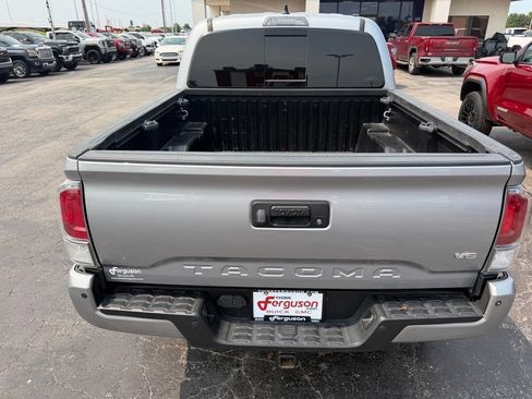 Used 2021 Toyota Tacoma TRD Sport w/ Technology Package AWD/4WD image 13