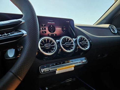 Used 2026 Mercedes-Benz GLA 250 image 27