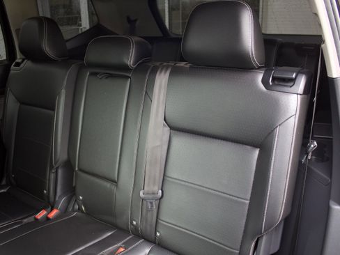 Used 2021 Volkswagen Atlas SE image 27