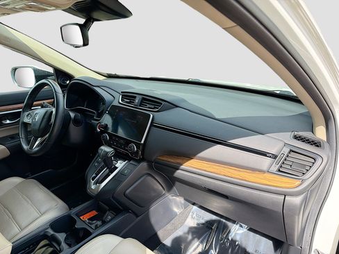 Used 2018 Honda CR-V Touring image 14