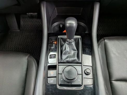 Used 2021 MAZDA MAZDA3 s image 29