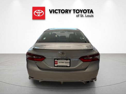 Used 2024 Toyota Camry SE FWD image 4