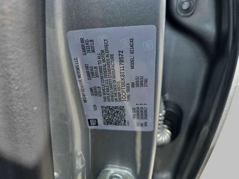 New 2026 Chevrolet Colorado W/T w/ WT Custom Package AWD/4WD image 27
