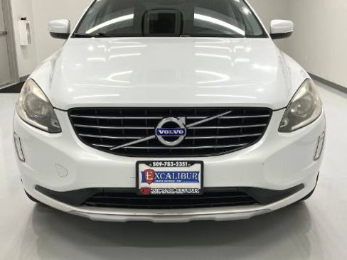 Used 2017 Volvo XC60 T6 Inscription w/ Protection Package AWD/4WD image 4