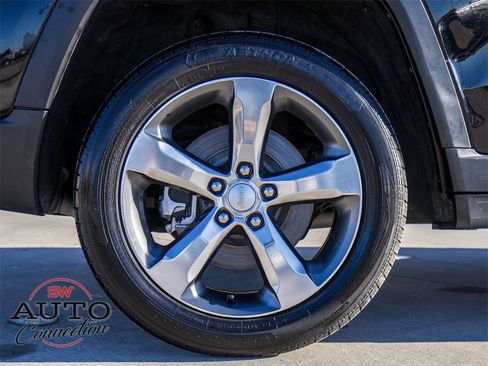 Used 2022 Jeep Grand Cherokee L Limited image 9