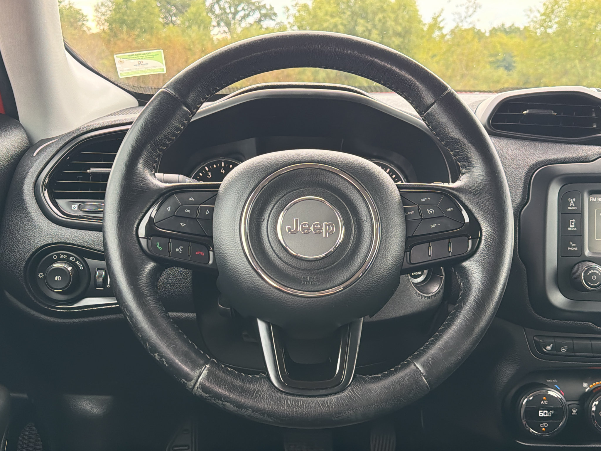 Used 2017 Jeep Renegade Altitude FWD image 25