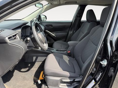 Certified 2023 Toyota Corolla Cross LE w/ Moonroof Package AWD/4WD image 12