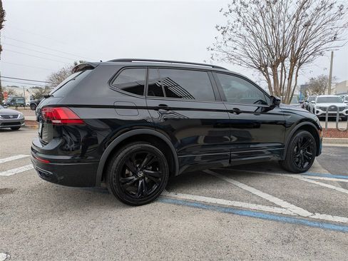 Used 2023 Volkswagen Tiguan SE R-Line image 6