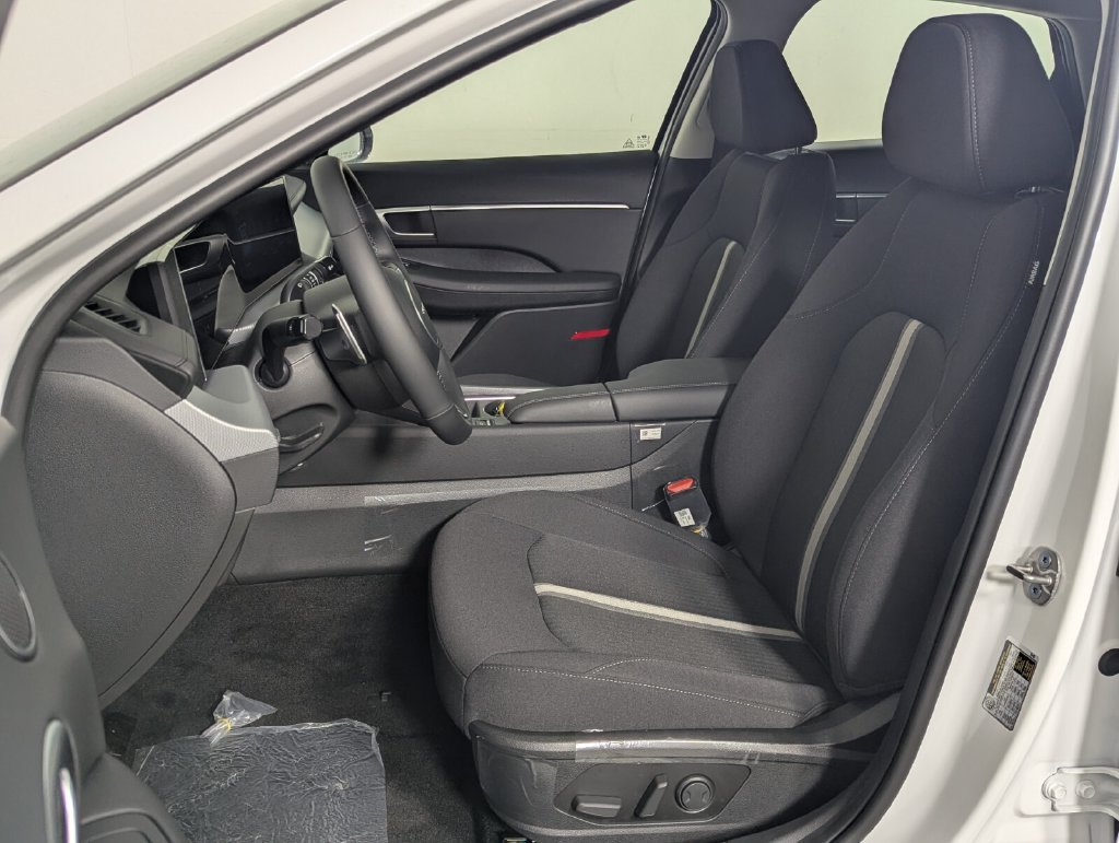 New 2026 Hyundai Sonata SEL FWD image 12