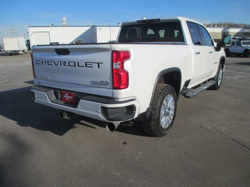 Used 2020 Chevrolet Silverado 2500 High Country w/ Z71 Off-Road Package image 5