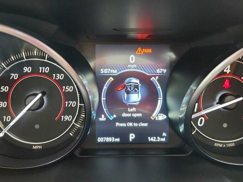 Used 2018 Jaguar F-TYPE Convertible image 17