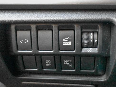 Used 2020 Subaru Forester Premium image 16