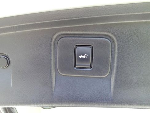 Used 2019 Nissan Murano Platinum w/ Cargo Package FWD image 19