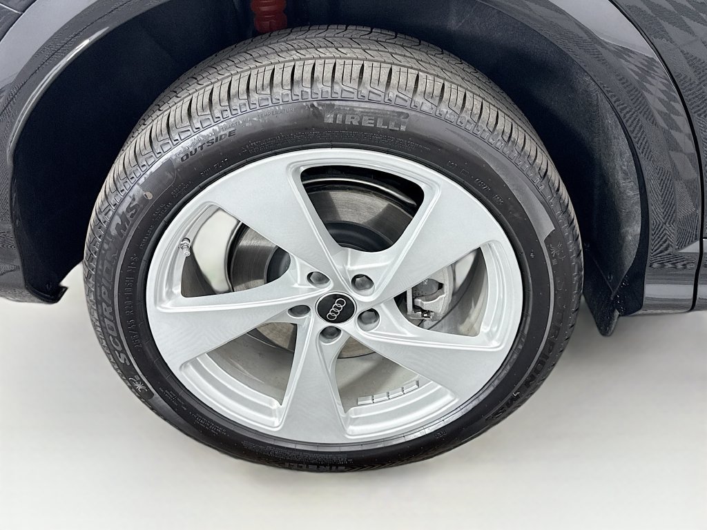 Certified 2025 Audi Q5 Premium Plus w/ Premium Plus AWD/4WD image 31